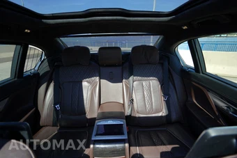 2016 BMW 7 Series Sedan 750i xDrive - miniatura 7