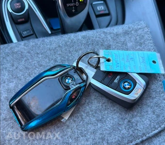 2016 BMW i8 GIGA WORLD - miniatura 3