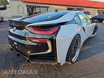 2016 BMW i8 GIGA WORLD – miniatura 32