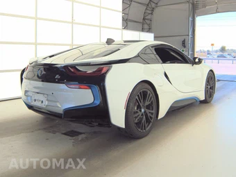 2016 BMW i8 GIGA WORLD – miniatura 4