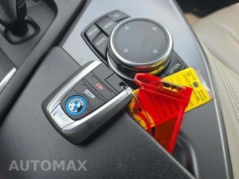 2016 BMW i8 MEGA WORLD – miniatura 8