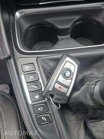 2016 BMW M3 Sedan – miniatura 8
