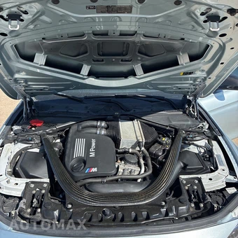 2016 BMW M3 Sedan - miniatura 18