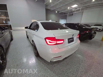 2016 BMW M3 Sedan - miniatura 2