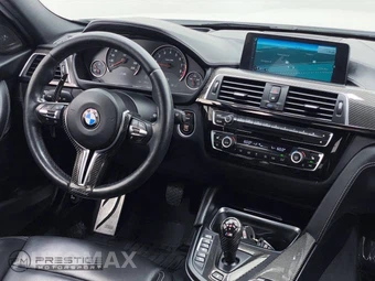 2016 BMW M3 Sedan - miniatura 32