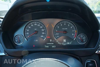 2016 BMW M4 Coupe - miniatura 31