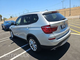 2016 BMW X3 Sports Activity Vehicle xDrive28i – miniatura 6