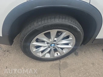 2016 BMW X3 Sports Activity Vehicle xDrive28i – miniatura 10