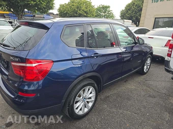 2016 BMW X3 Sports Activity Vehicle xDrive28i – miniatura 3