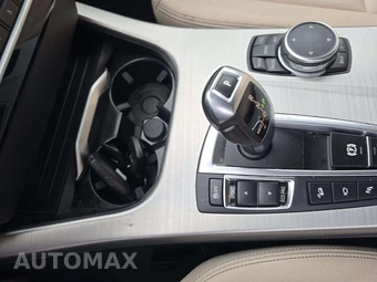 2016 BMW X3 Sports Activity Vehicle xDrive28i – miniatura 8