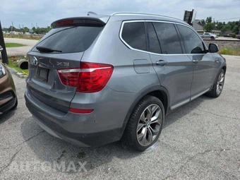 2016 BMW X3 Sports Activity Vehicle xDrive28i XLINE – miniatura 3