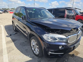 2016 BMW X5 Sports Activity Vehicle – miniatura 3