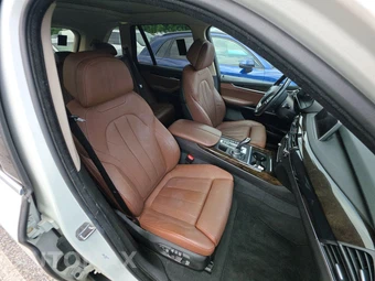 2016 BMW X5 Sports Activity Vehicle xDrive35d LUXURY LINE - miniatura 8
