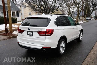2016 BMW X5 Sports Activity Vehicle xDrive35i - miniatura 4