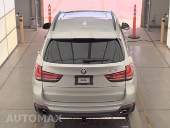 2016 BMW X5 Sports Activity Vehicle xDrive35i - miniatura 5