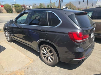 2016 BMW X5 Sports Activity Vehicle xDrive35i - miniatura 2