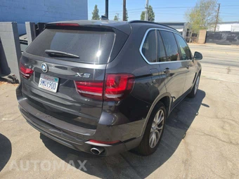 2016 BMW X5 Sports Activity Vehicle xDrive35i - miniatura 3