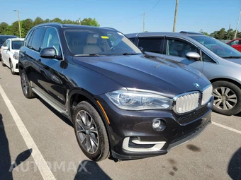 2016 BMW X5 Sports Activity Vehicle xDrive35i XLINE - miniatura 3