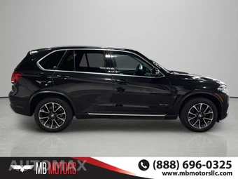 2016 BMW X5 Sports Activity Vehicle xDrive35i XLINE - miniatura 3