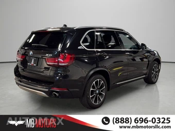 2016 BMW X5 Sports Activity Vehicle xDrive35i XLINE - miniatura 4