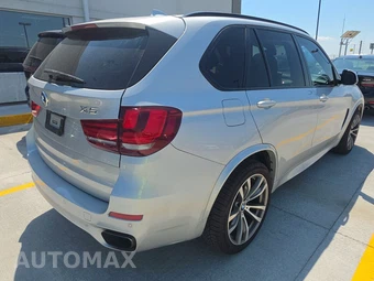 2016 BMW X5 Sports Activity Vehicle xDrive50i M SPORT LINE - miniatura 4