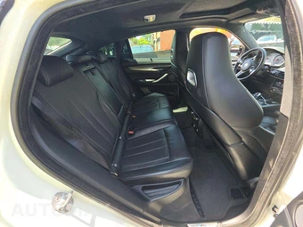 2016 BMW X6 M Sports Activity Vehicle - miniatura 16