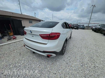 2016 BMW X6 Sports Activity Vehicle xDrive35i XLINE - miniatura 3
