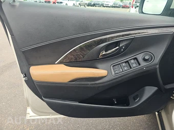 2016 Buick LaCrosse Leather 1SL – miniatura 9