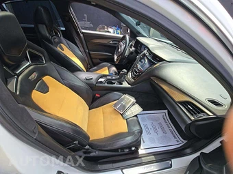 2016 Cadillac CTS-V Sedan - miniatura 18