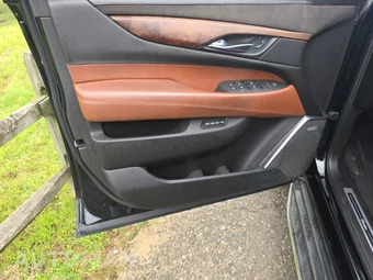 2016 Cadillac Escalade ESV Luxury Collection 1SB - miniatura 9