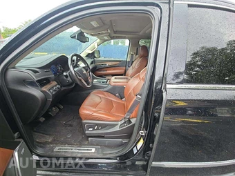 2016 Cadillac Escalade ESV Luxury Collection 1SB - miniatura 3