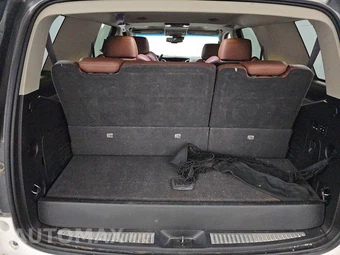 2016 Cadillac Escalade Luxury Collection 1SB – miniatura 17