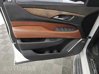 2016 Cadillac Escalade Luxury Collection 1SB – miniatura 9