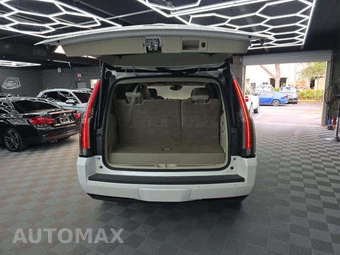 2016 Cadillac Escalade Luxury Collection 1SB - miniatura 15
