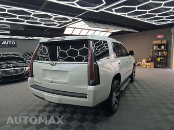 2016 Cadillac Escalade Luxury Collection 1SB - miniatura 3