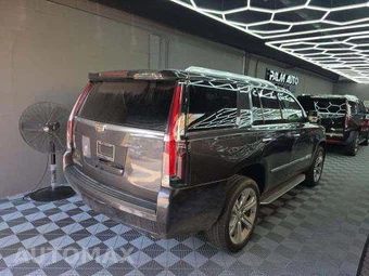 2016 Cadillac Escalade Luxury Collection 1SB - miniatura 3