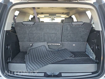 2016 Cadillac Escalade Luxury Collection 1SB - miniatura 17