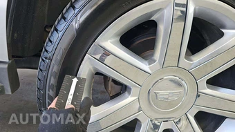 2016 Cadillac Escalade Luxury Collection 1SB - miniatura 29
