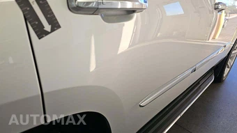 2016 Cadillac Escalade Luxury Collection 1SB - miniatura 34