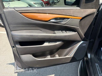 2016 Cadillac Escalade Luxury Collection 1SB - miniatura 13