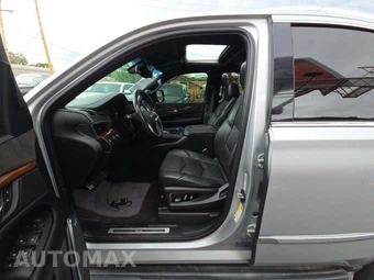 2016 Cadillac Escalade Luxury Collection 1SB - miniatura 3