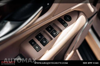 2016 Cadillac Escalade Luxury Collection 1SB - miniatura 18
