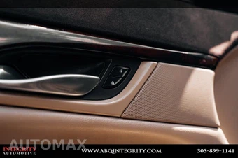2016 Cadillac Escalade Luxury Collection 1SB - miniatura 19