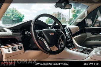 2016 Cadillac Escalade Luxury Collection 1SB - miniatura 23