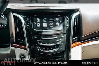 2016 Cadillac Escalade Luxury Collection 1SB - miniatura 35