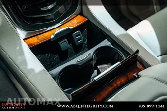 2016 Cadillac Escalade Luxury Collection 1SB - miniatura 38