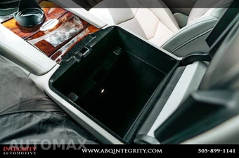 2016 Cadillac Escalade Luxury Collection 1SB - miniatura 40