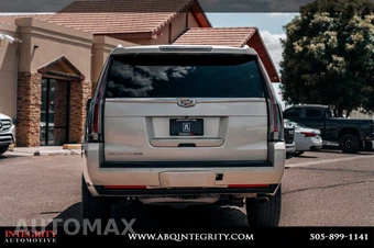 2016 Cadillac Escalade Luxury Collection 1SB - miniatura 6