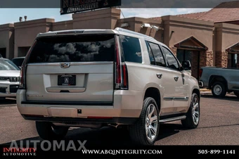 2016 Cadillac Escalade Luxury Collection 1SB - miniatura 7