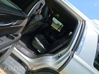 2016 Cadillac Escalade Platinum 1SD - miniatura 10